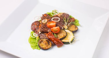 Fırında etli kabak ve patlıcan