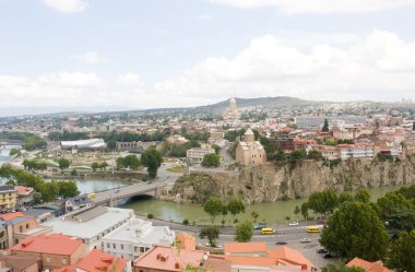 Tbilisi üstten görünüm. Tbilisi Gürcistan Cumhuriyeti başkenti olduğunu