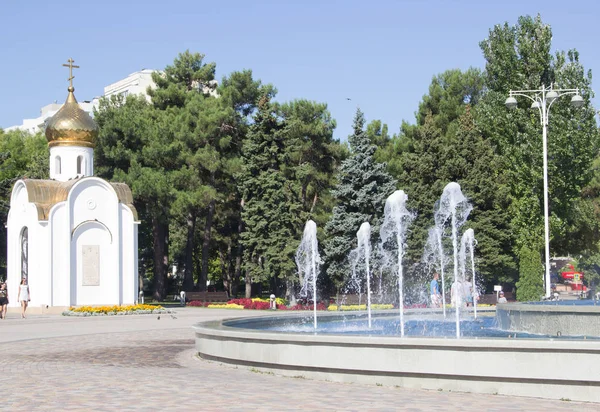 Anapa, Rusya - 05 Ağustos 2017: Anapa Merkezi çeşme. Anapa Krasnodar Krayı, Rusya bir resort yeridir