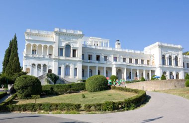 Yalta, Crimea - 11 Ağustos 2012: Livadia Sarayı Kırım '. Livadia Sarayı bir yaz geri çekilme son Russianthe İmparator Nicholas II oldu.