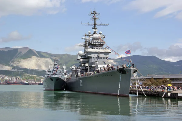 Russia Novorossiysk May 2014 Artillery Cruiser Mikhail Kutuzov Port Novorossiysk — Stock Photo, Image