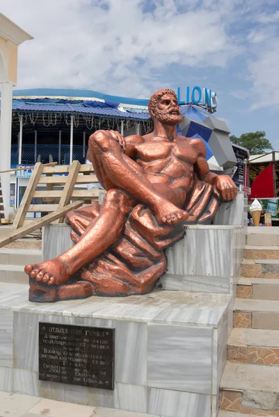 Yevpatoriya Crimea Junio 2014 Estatua Hércules Paseo Marítimo Centro Yevpatoriya — Foto de Stock