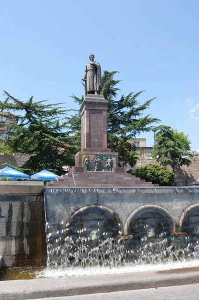 Tbilisi Georgia Agosto 2013 Monumento Famoso Poeta Georgiano Shota Rustaveli — Fotografia de Stock