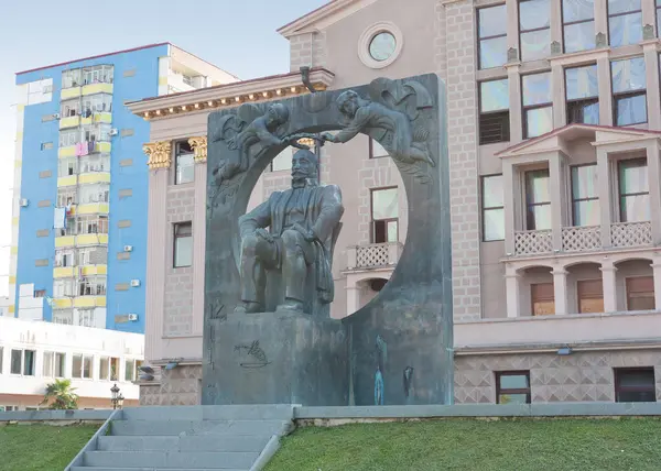 Batumi Georgia Agosto 2013 Monumento All Eccezionale Figura Pubblica Scrittrice — Foto Stock