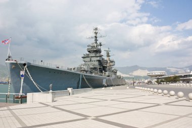 Novorossiysk, Rusya Federasyonu - 23 Nisan 2010: topçu kruvazör 