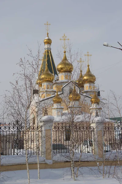 2019年3月14日 俄罗斯雅库茨克 城市景观 变形教堂 Church Transfiguration 是雅库茨克现存最古老的教堂 — 图库照片