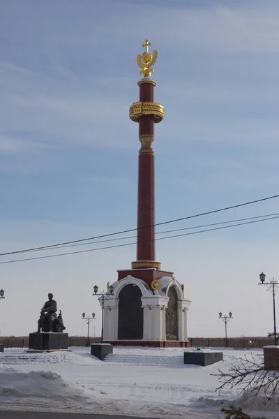 Yakutsk Rússia Março 2019 Paisagem Urbana Monumento Pyotr Beketov Fundou — Fotografia de Stock