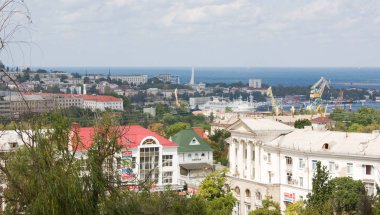 Sivastopol 'un bulutlu gününün görüntüsü. Kırım
