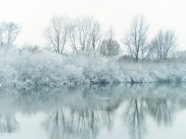 Invierno río paisaje —  Fotos de Stock