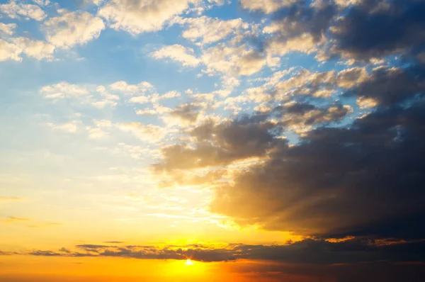 Zachód słońca chmury nieba — Zdjęcie stockowe