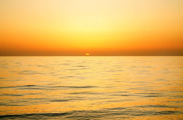 Solnedgång Havet Solen Går Ner Över Havet Horisonten — Stockfoto