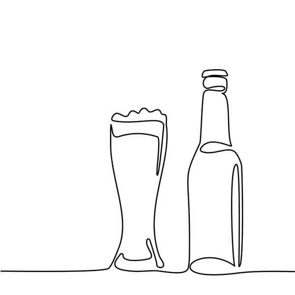 Garrafa de cerveja e vidro com cerveja — Vetor de Stock