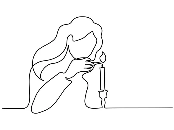 Femme allume des bougies pour les vacances . — Image vectorielle