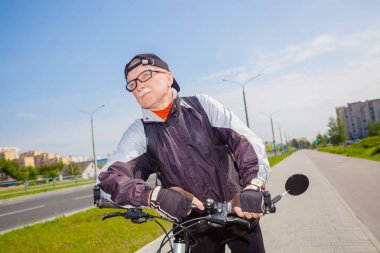 Döngüsü kişini portresi