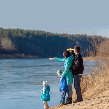 spyglass seyir birlikte çekici genç aile