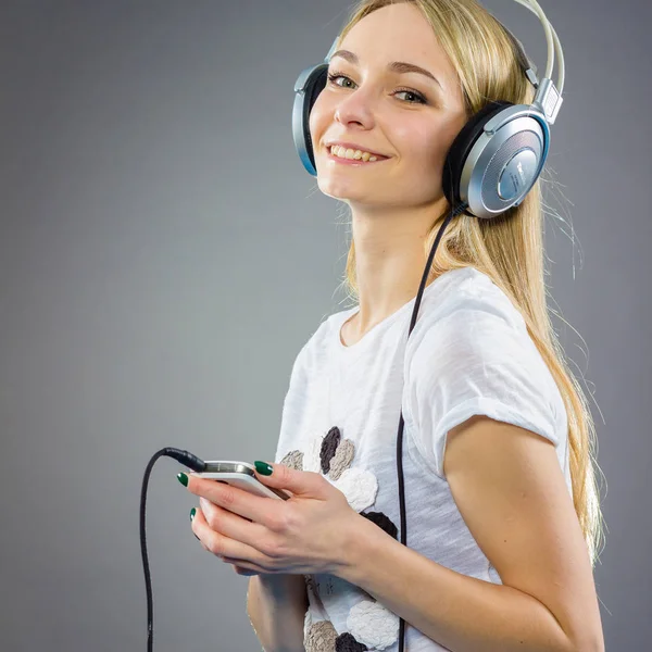 Positive Girl with headphones — Stock Photo, Image