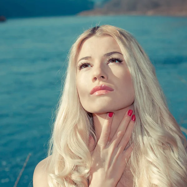 Close portrait of Romantic girl — Stock Photo, Image