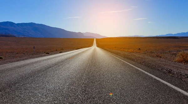 Estrada em Death Valley — Fotografia de Stock