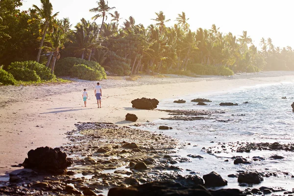 Famille de deux personnes en vacances — Photo