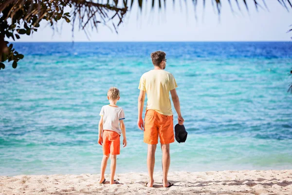 Family on vacation — Stock Photo, Image