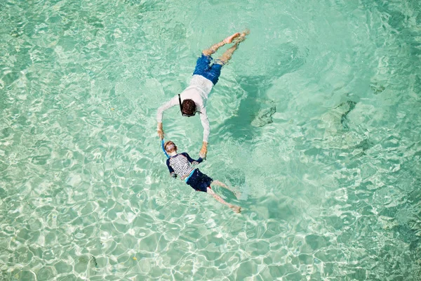 Aerial View Family Two Father Son Enjoying Snorkeling Beautiful Turquoise — Stock Photo, Image