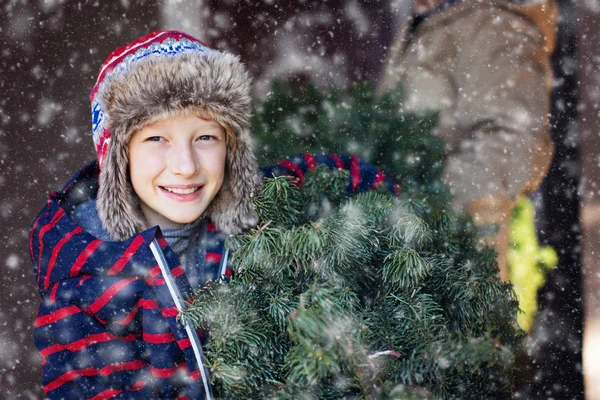 Niño en Navidad — Foto de Stock