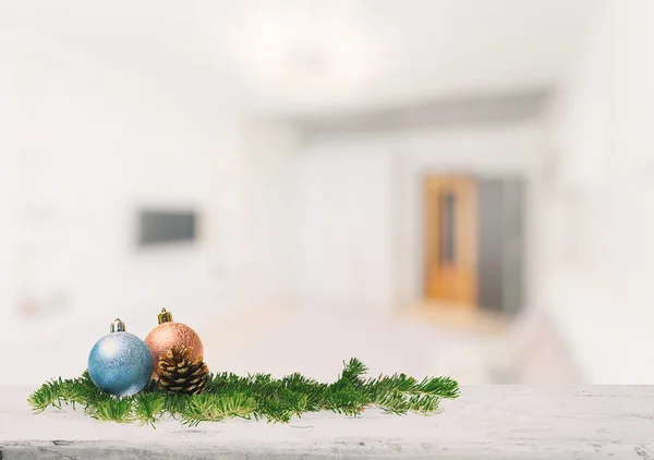 Kerstversiering op tafel — Stockfoto