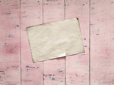 kağıt üzerinde pembe bir arka plan