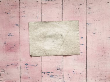 kağıt üzerinde pembe bir arka plan