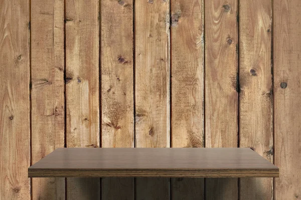 Полка на деревянной стене — стоковое фото