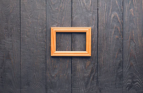 Fotoframe op oude houten muur — Stockfoto