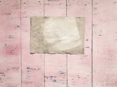 pembe ahşap duvar kağıdına