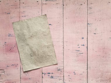 kağıt üzerinde pembe bir arka plan