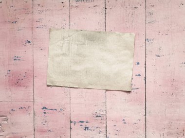 kağıt üzerinde pembe bir arka plan