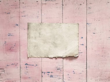 kağıt üzerinde pembe bir arka plan