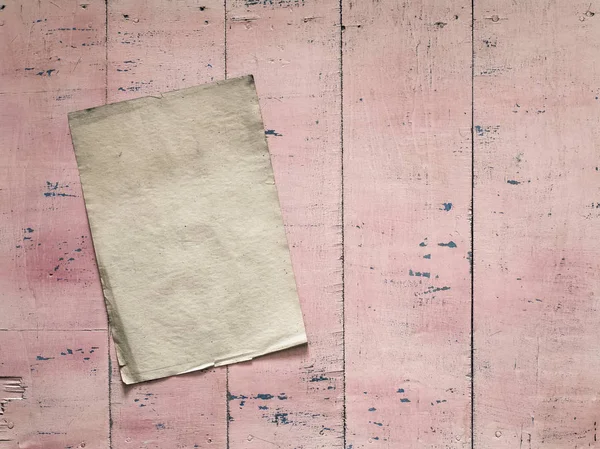 kağıt üzerinde pembe bir arka plan