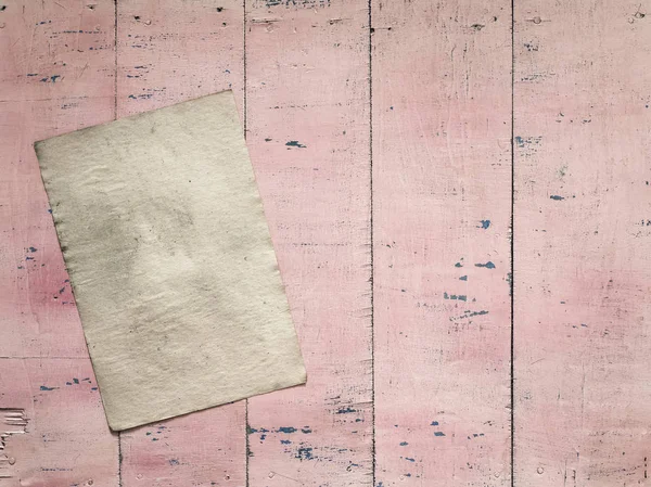 kağıt üzerinde pembe bir arka plan