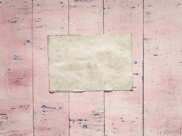 kağıt üzerinde pembe bir arka plan