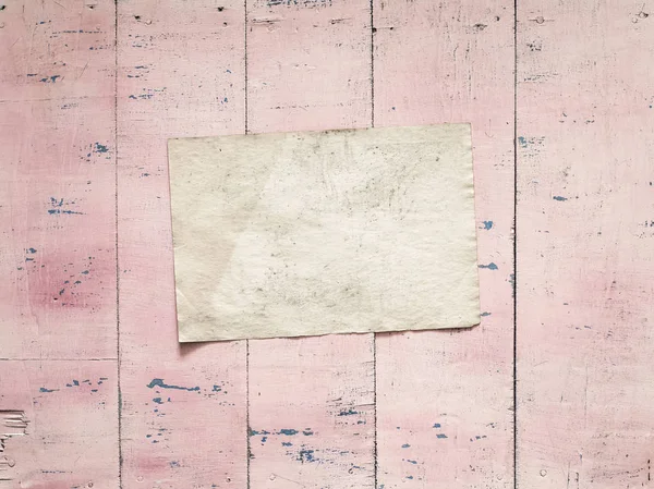 kağıt üzerinde pembe bir arka plan