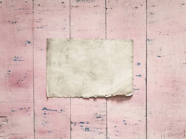 kağıt üzerinde pembe bir arka plan