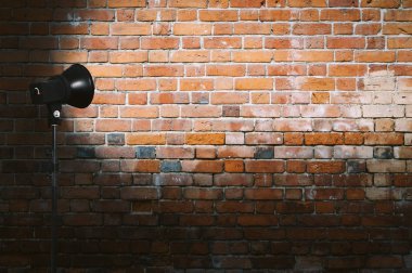 tuğla duvar ışık
