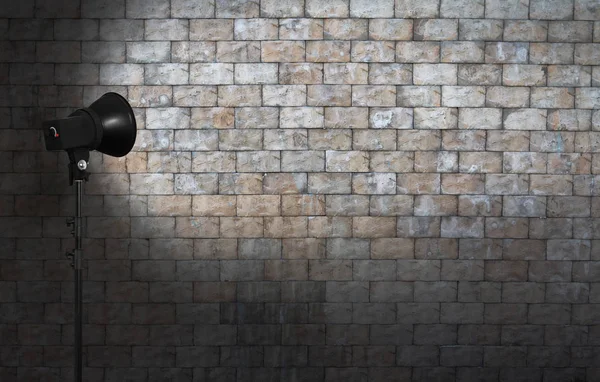 Прожектор Ориентированный Текстуру Кирпичной Стены — стоковое фото
