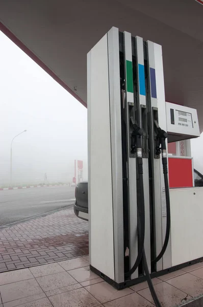 Posto de gasolina para carros — Fotografia de Stock