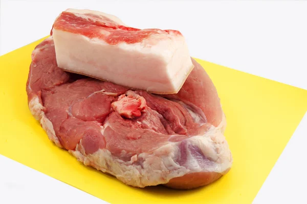 신선한 고기와 지방의 큰 조각 — 스톡 사진
