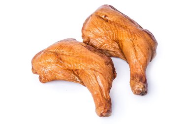 Füme tavuk kanatları ve bacaklar