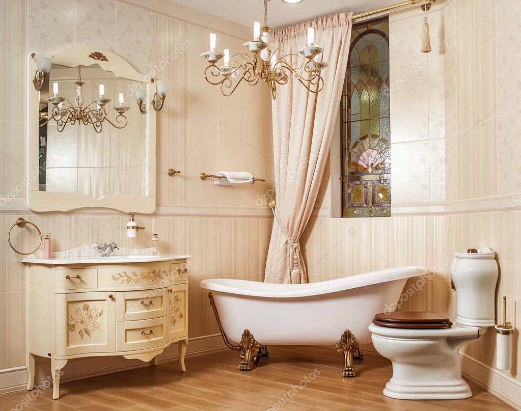 moderno cuarto de baño en estilo antiguo — Foto de stock © kiriak09