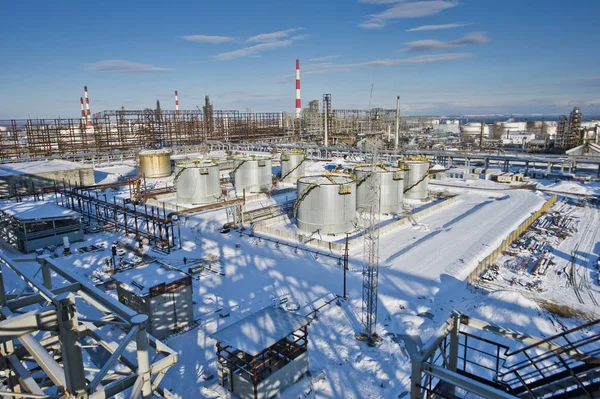 Refinery view of the blue sky — Stock Photo, Image