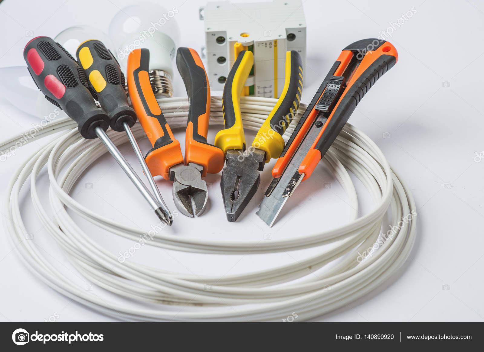 Electrician instruments 2024