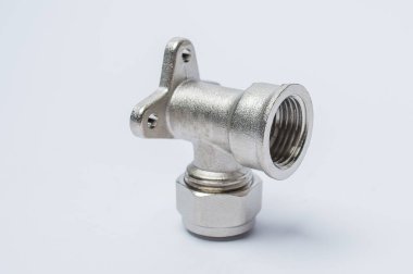 Pirinç metal plastik borular üzerinde WHI izole bağlanmak için uygun