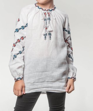 Ulusal süs eşyaları ile Pamuk Giyim